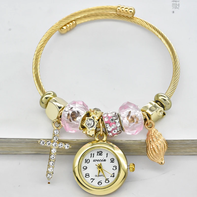 Fashion Women's Bracelet Watch Love Casual Elegance With Stylish Embellishments Of Refined Round Quartz Watch