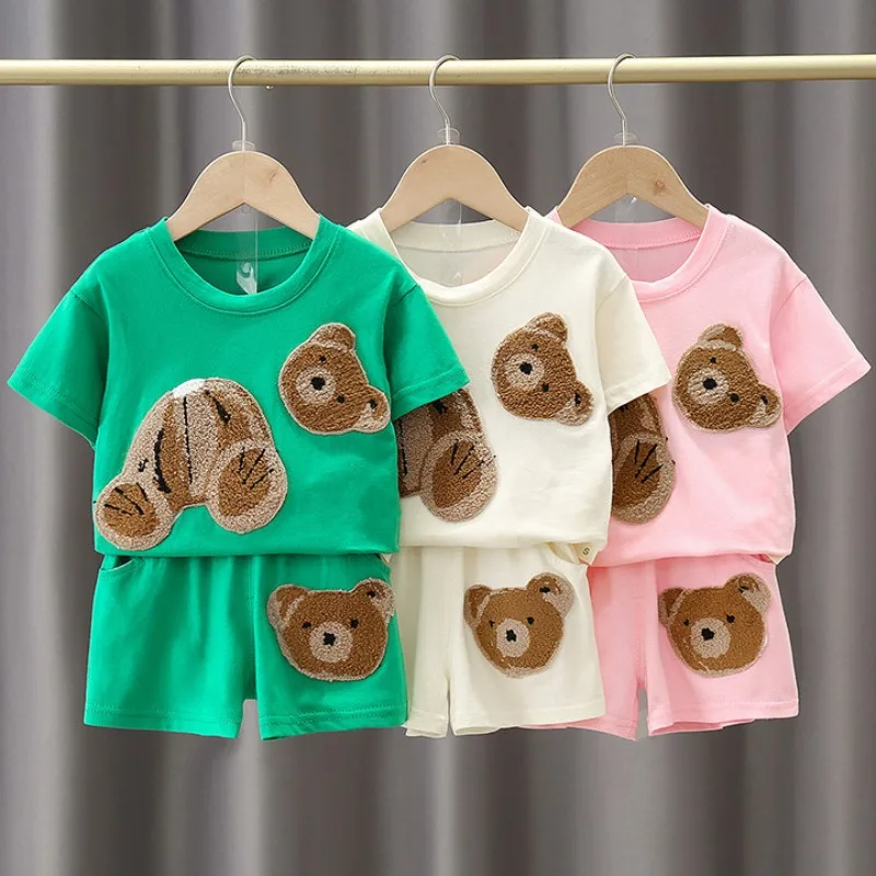 

Summer Kids Clothes Boys and Girls Cartoon Bear T-shit and Shorts 2 Pieces Set Toddler Boy Sport Leisurewear Stereoscopic Patch