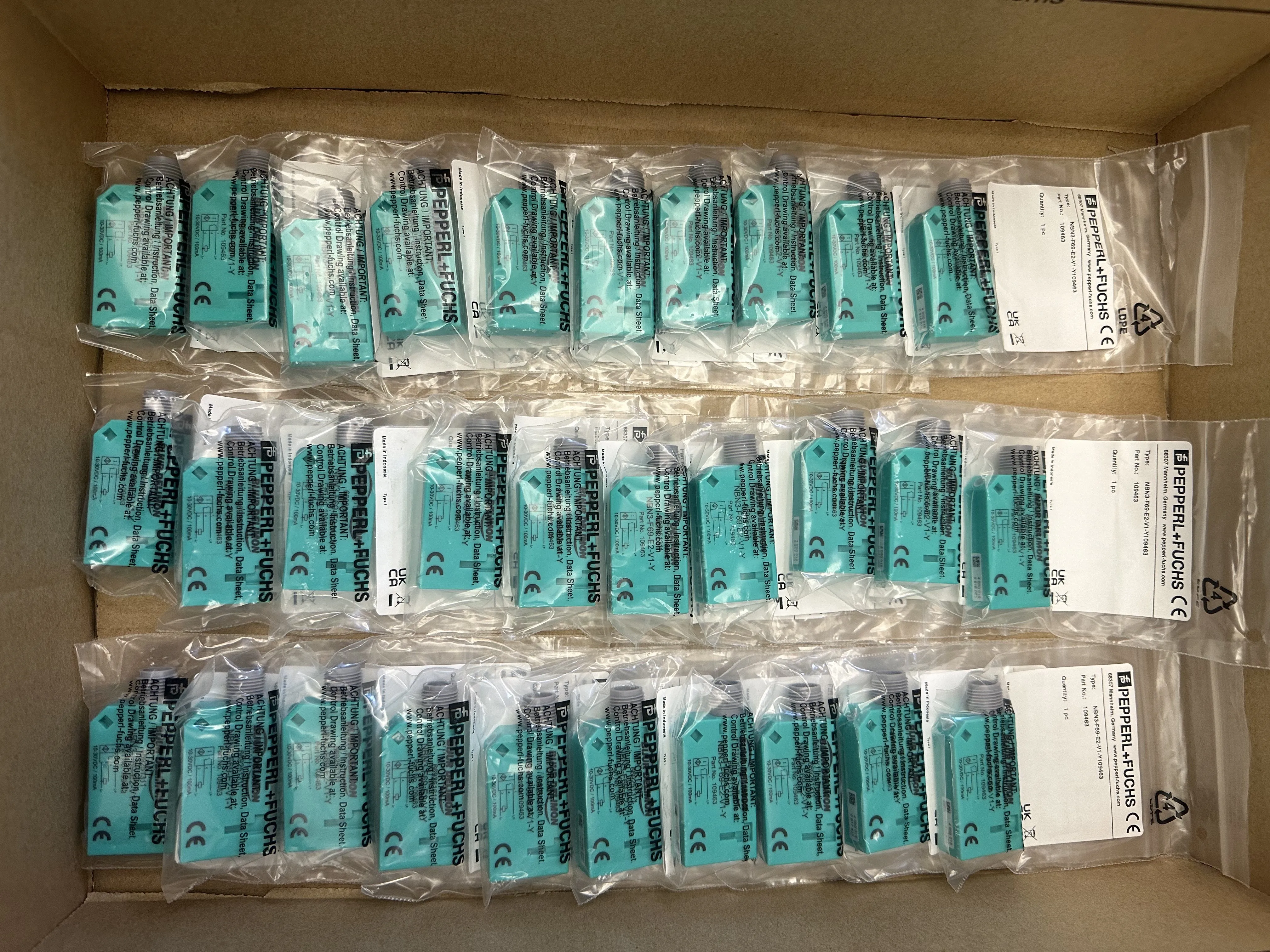 

Sensor NBN3-F69-E2-V1-Y109463