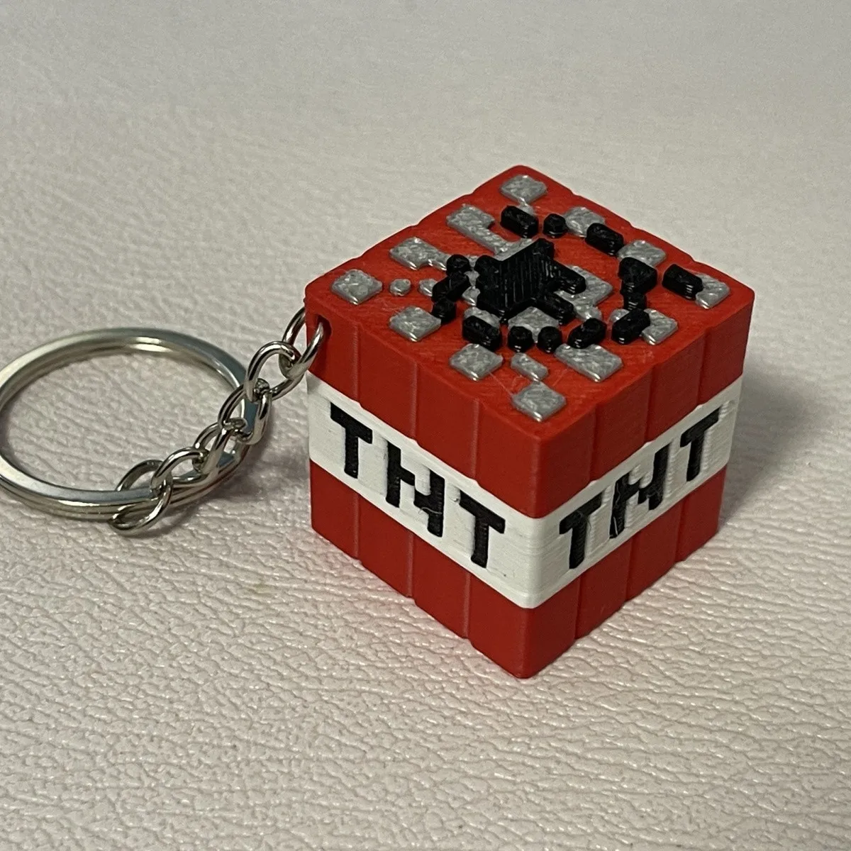 

Брелок-куб TNT с 3D принтом, креативный игровой стиль, брелок для ключей, сумка, подвеска в виде автомобиля, коллекционная игрушка, подарок для фанатов и геймеров