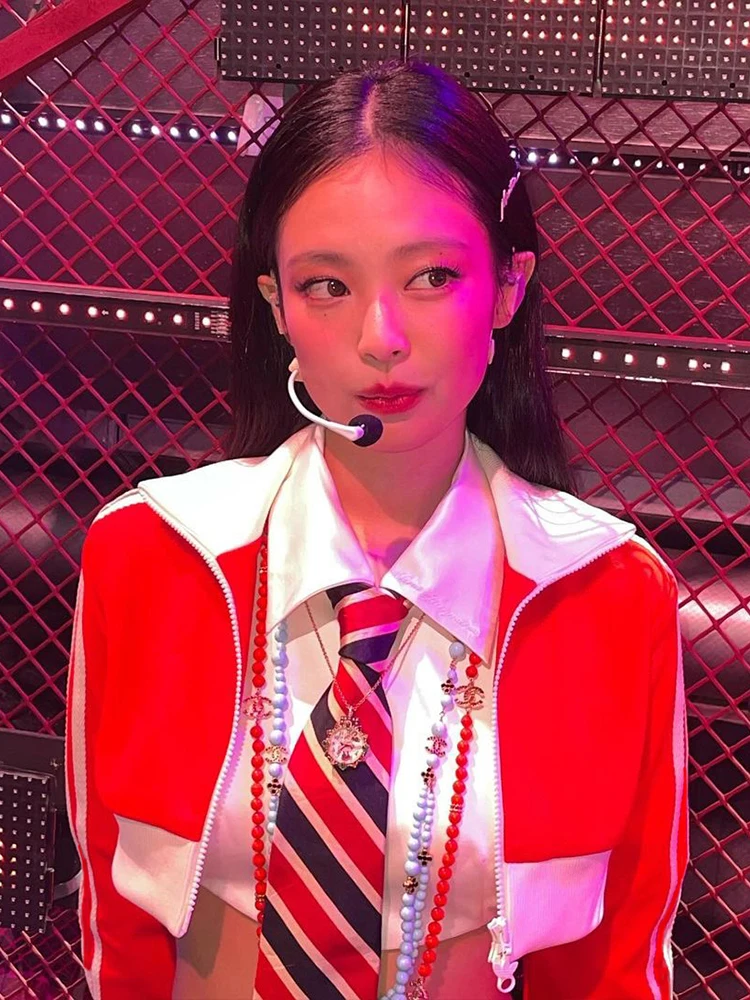Sisjuly Jennie 레드 컬러 블록 짧은 재킷 세트 매운 소녀 레트로 다목적 여성 패션 캐주얼 스포츠웨어 투피스 슈트