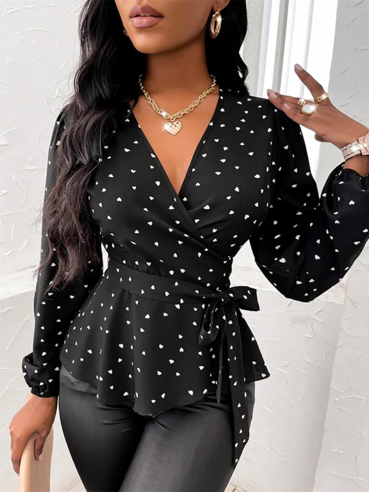 

Bonboho Spring and Summer Casual Polka Dot T-shirt for Women V-neck Long Sleeves Lace-up Waist Loose Fit Blouse & Shirt