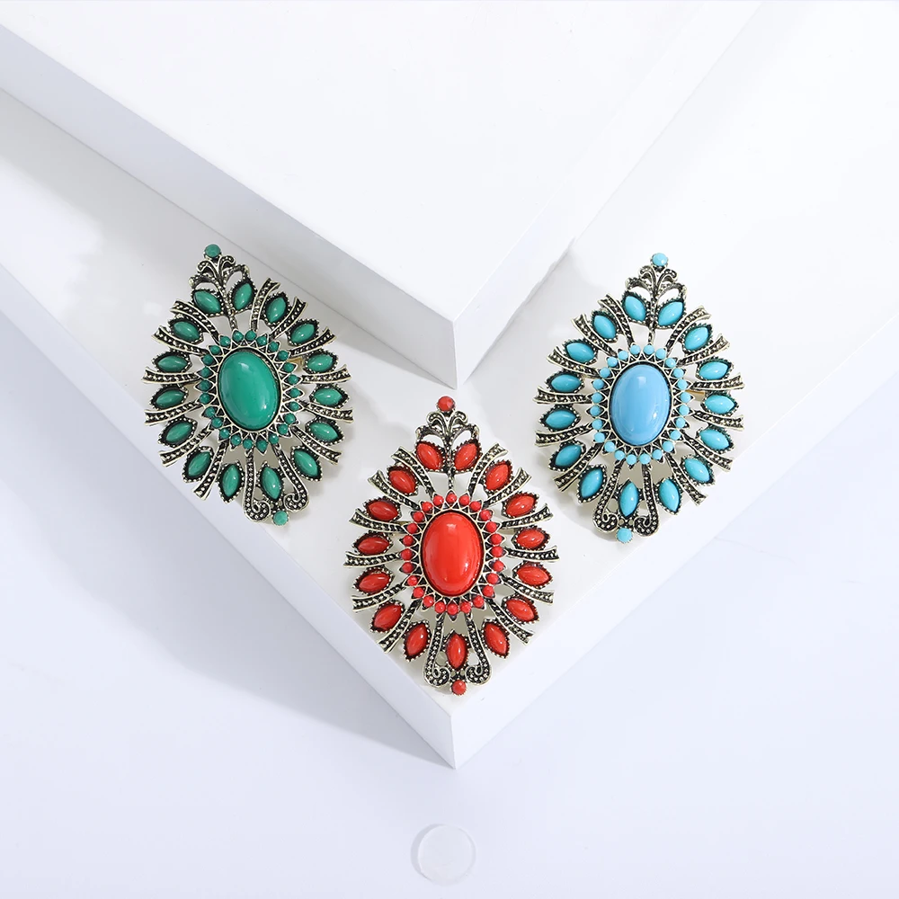 Turquoise Flower Brooch for Women UnisexTibetan Style Turkish Blue Badge Pins Banquet Party Backpack Gifts Jewelry Accessories
