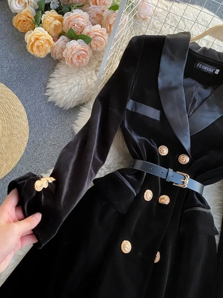 Blazer de terciopelo negro para mujer, chaqueta de manga larga con doble botonadura y muescas, traje ajustado con cinturón, ropa de oficina, Otoño e Invierno