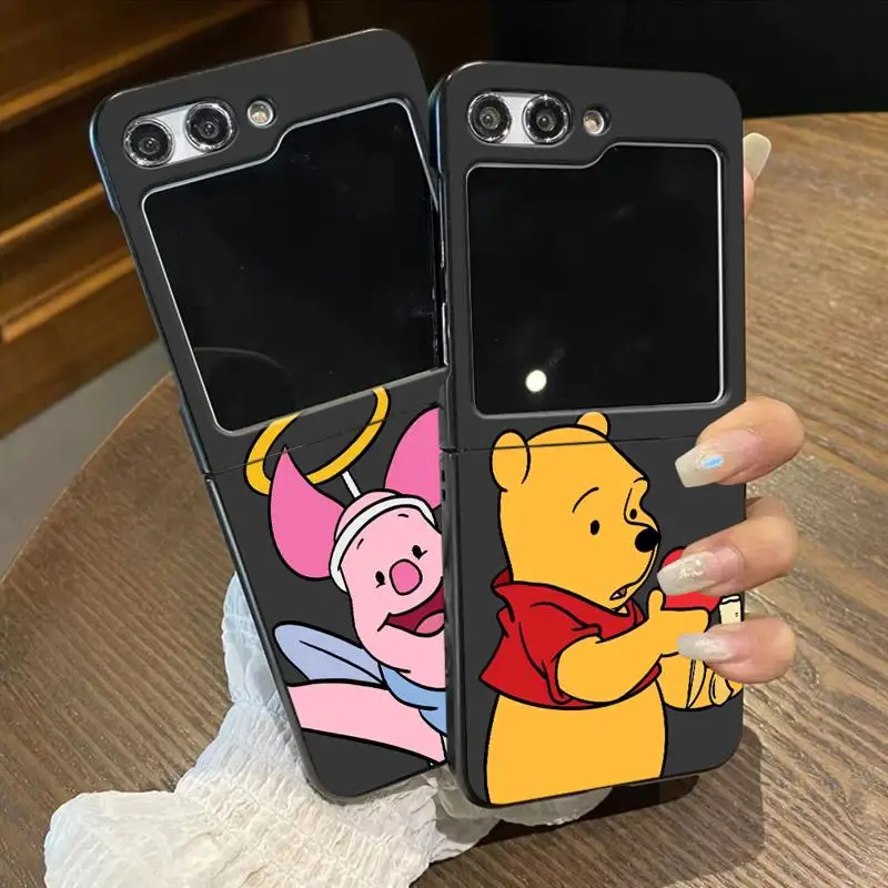 phone Cases for Samsung Galaxy Z Flip 5 6 case ZFlip4 ZFlip5 5G ZFlip3 Flip funda Antiscratch cover Disney Winnie The Pooh Bear