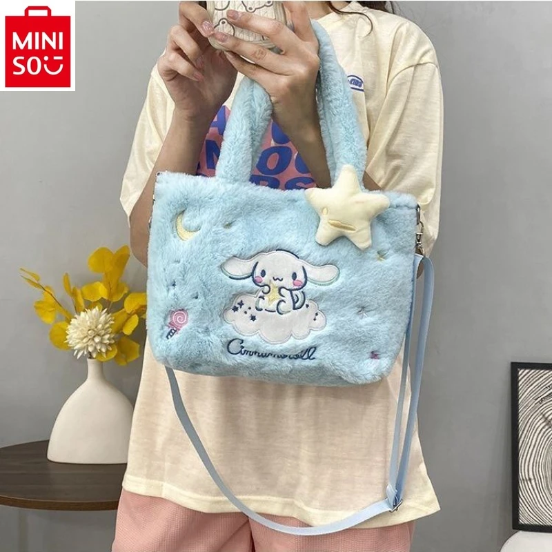 

MINISO Sanrio four seasons Joker hello kitty Kuromi fashion lady sweet casual portable slung shoulder bag.