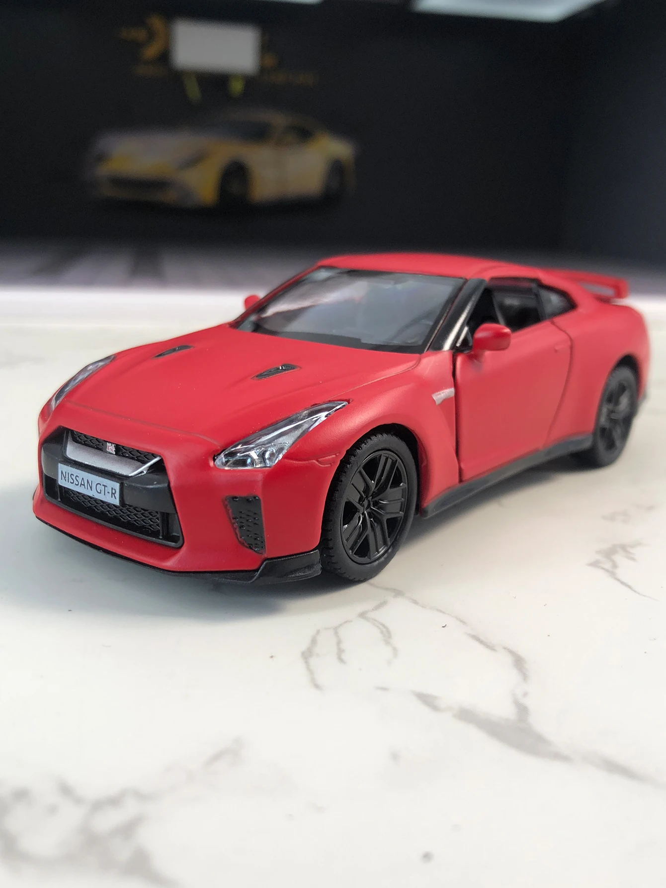 RMZ City1:36 имитация модели автомобиля из цинкового сплава Nissan GT-R35, статическое украшение, металлический коллекционный подарочный автомобиль