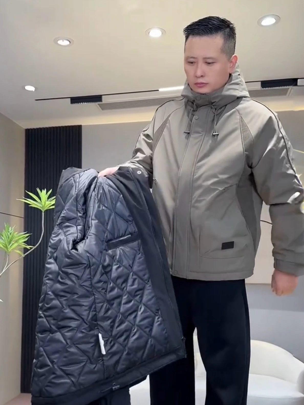 

Мужская зимняя утепленная хлопковая куртка с капюшоном, модная теплая верхняя одежда из полиэфирного волокна, повседневное молодежное пальто