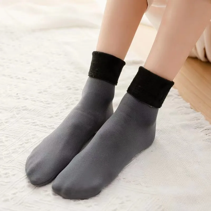 Men's and women's Socks Autumn Winter snow socks floor sock with thick velvet cold resistant and warm mid-term confinement soft