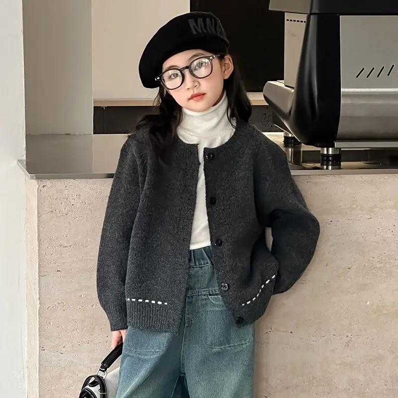 

Girls' Autumn Coat New Item, Stylish and Versatile Cardigan Sweater, Korean Version Knitwear Top for Girl