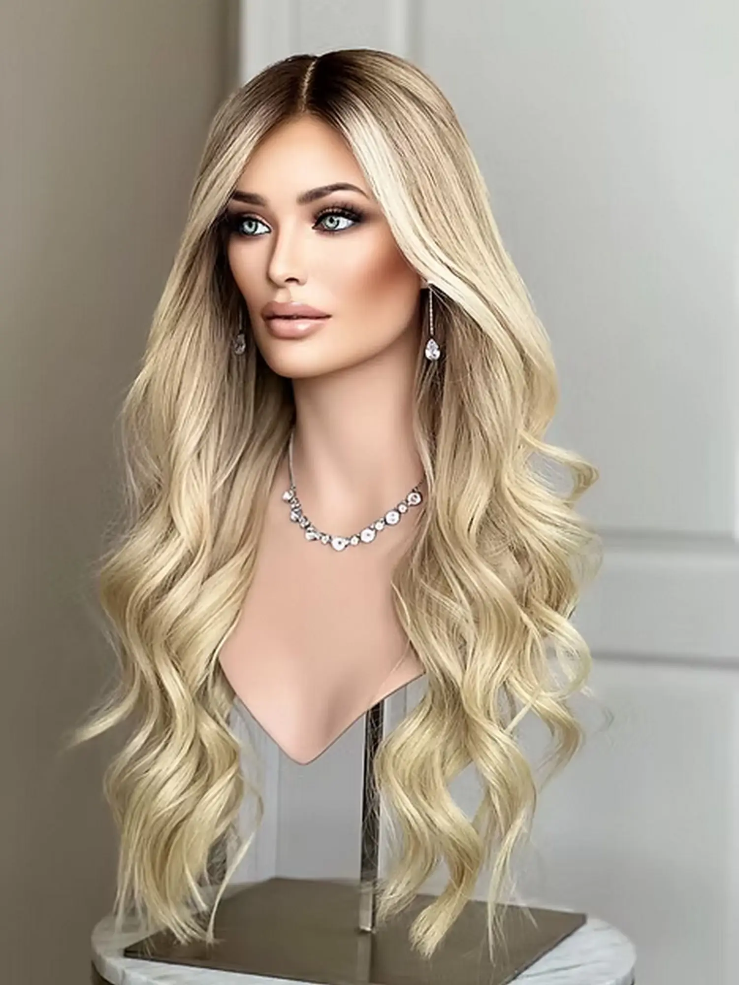 วิกผมสังเคราะห์แบบลูกไม้ด้านหน้า ยาว 28 นิ้ว สีบลอนด์ครีม ไล่เฉดสี  ลอนคลาย  สำหรับใช้ในชีวิตประจำวัน งานปาร์ตี้ คอสเพลย์  ลดราคา