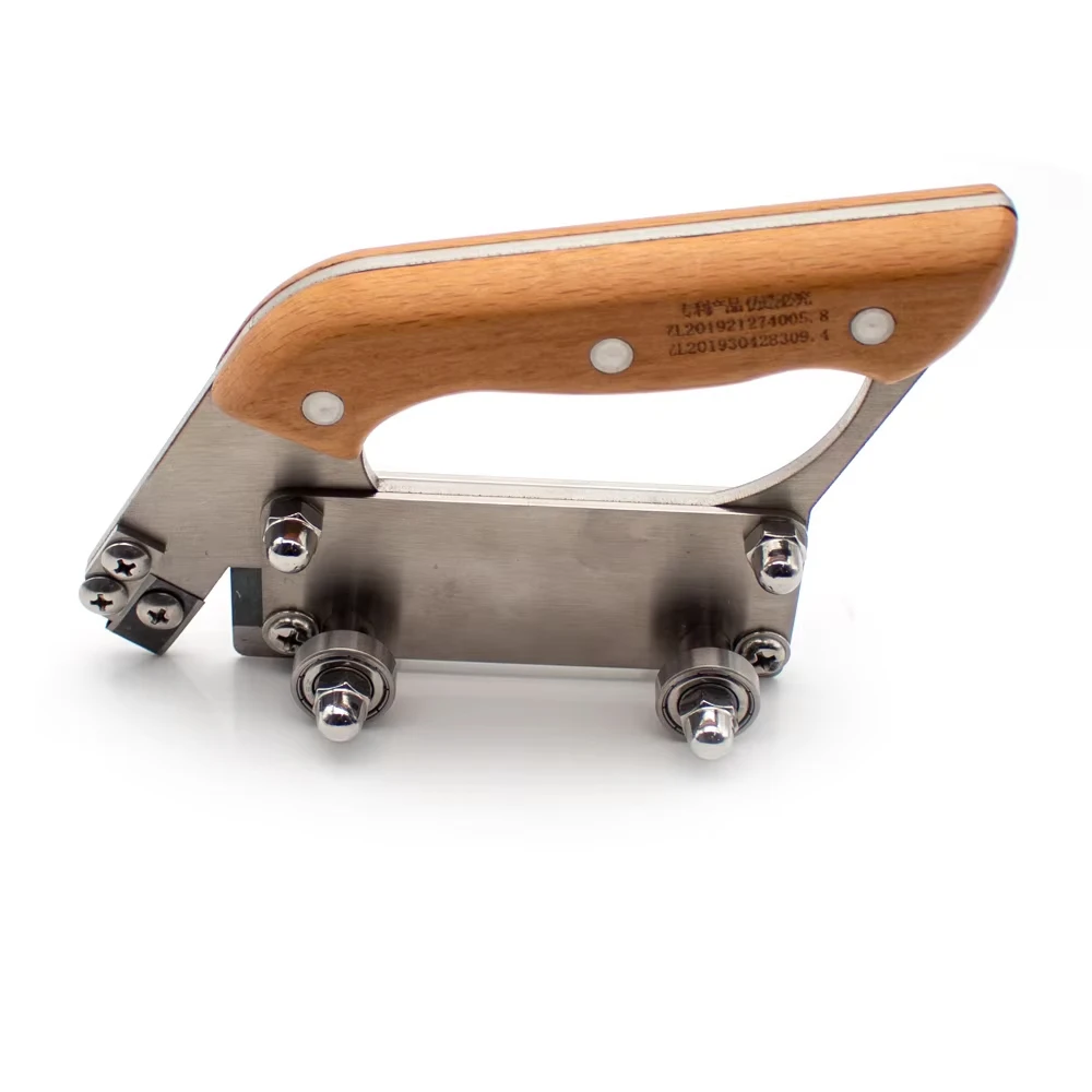 

Rubber Wheeled Groover for PVC/Vinyl Floors – Plastic Floor Slotting Machine (0-3MM Depth, Carpet Applicable)