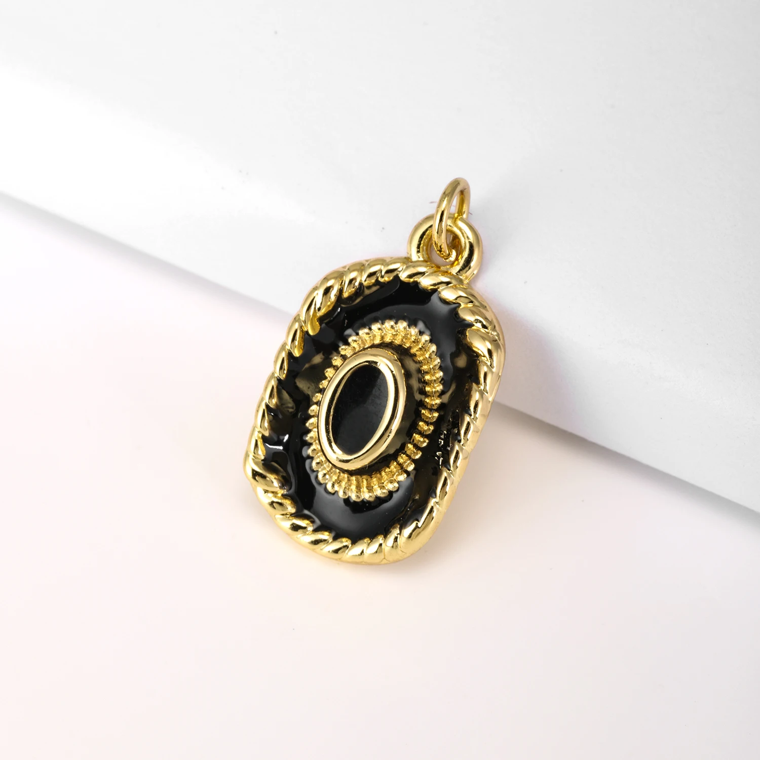 Pendentif ovale classique de 6 couleurs, bijoux élégants en cuivre, accessoires de collier, spectacle de fête de Banquet, cadeau pour femmes, livraison directe