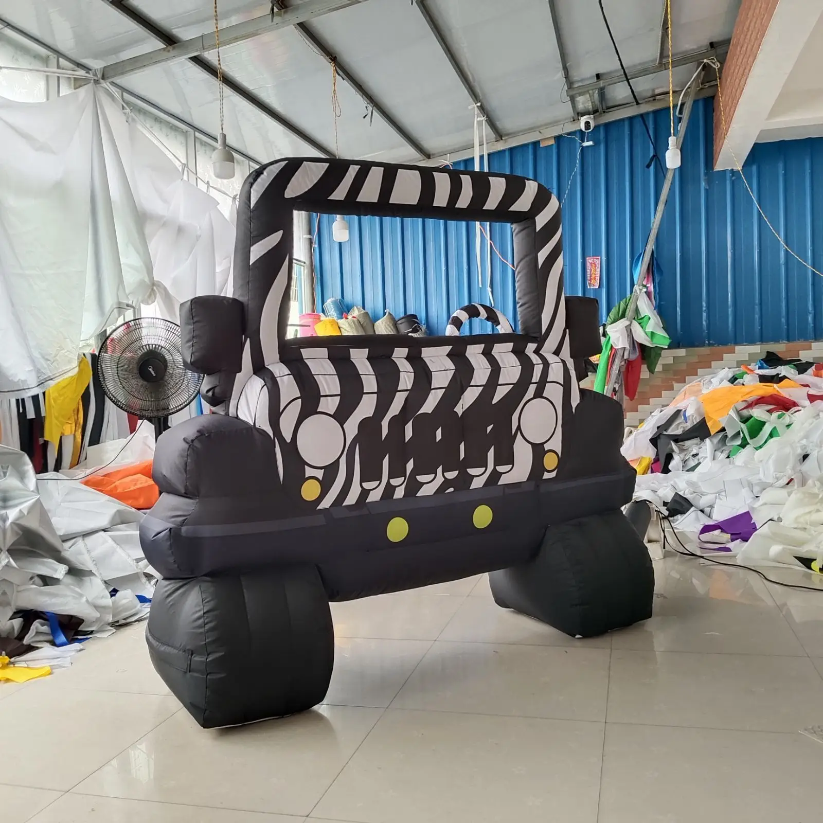 Inflatable Jeep Car Backdrop Photo Booth For Kids Party