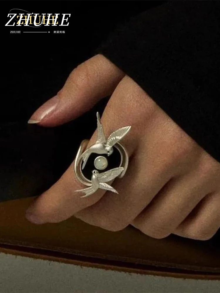 Schmuckzubehör für Männer und Frauen, schwalbenförmiger offener Ring, verstellbarer Fingerring im Vintage-Stil mit Edelstein-Inlay für den täglichen Gebrauch.