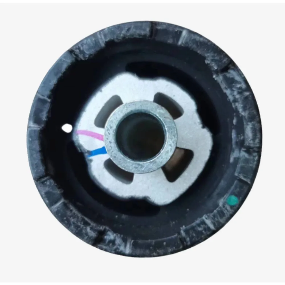 

For Cadillac SRX 2010 2011 2012 2013 2014 2015 2016 2017 Front Axle Rubber Sleeve Rear Ingot Beam Square Frame Matching