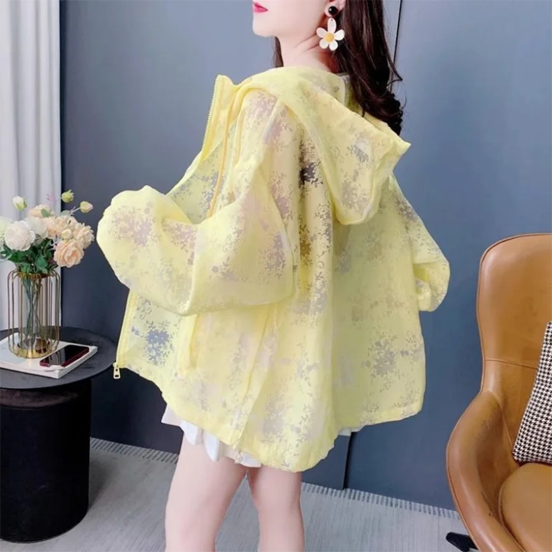 Women's Summer New Design Sensation Hollow Out Hooded Zipper Uv Top 100 Polyester Breathable Lightweight Shirt