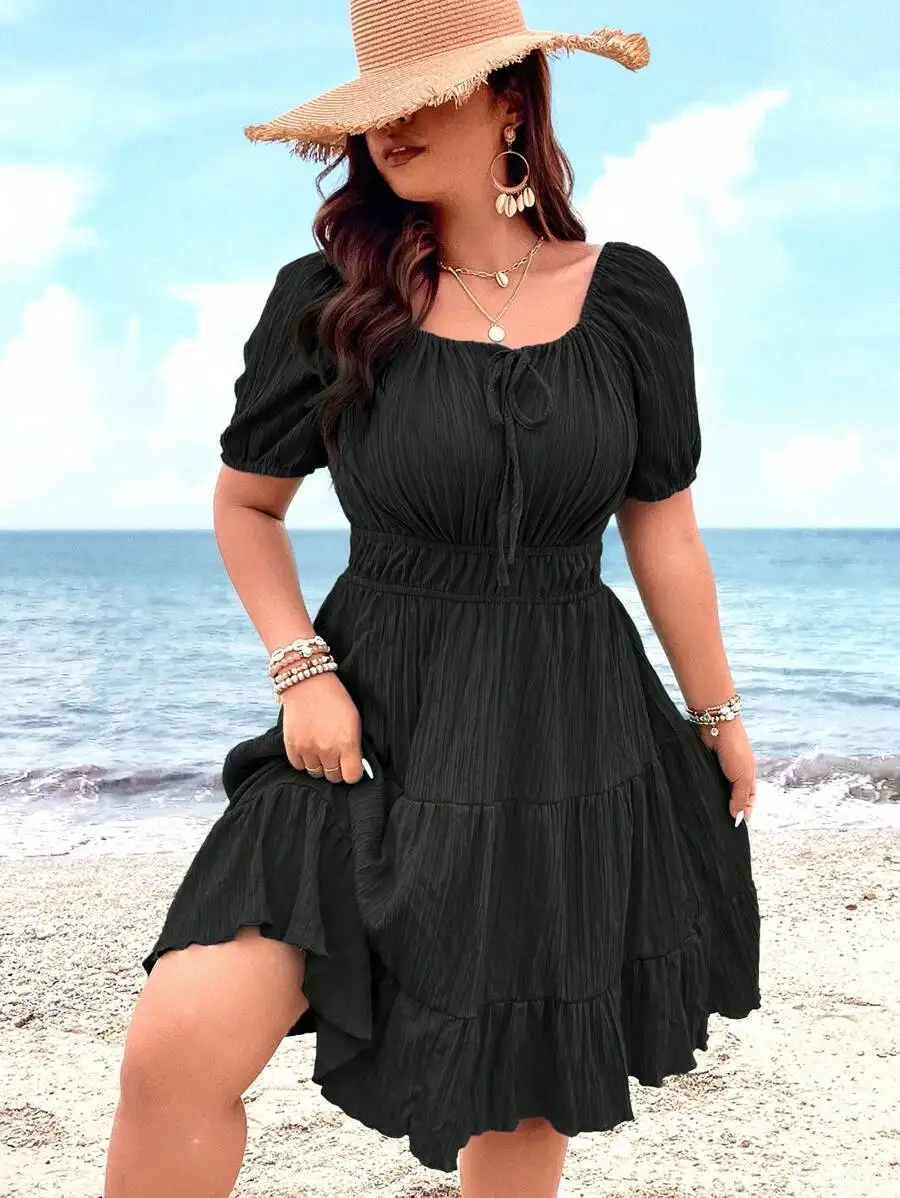 

Черное платье больших размеров с квадратным вырезом, пышными рукавами и многоярусными оборками для пляжного повседневного образа