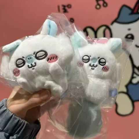 Anime keychain pendant bead chain keychain girl kawaii bag pendant Momonga plush doll cute girl heart gift