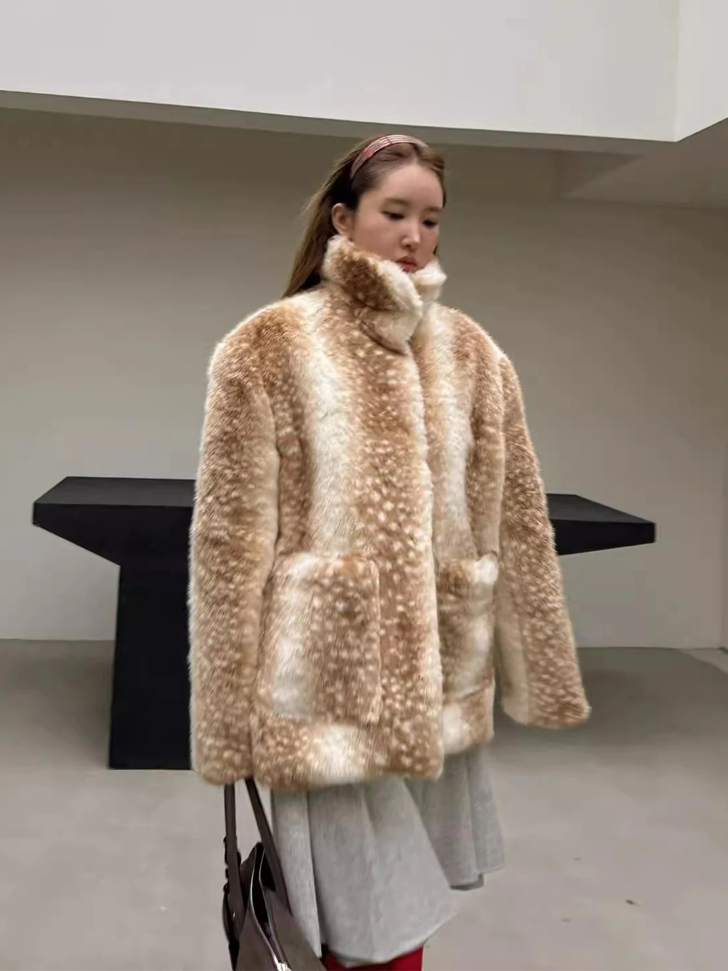 เสื้อโค้ทขนสัตว์ลายวินเทจสำหรับผู้หญิง แขนยาว กระดุมแถวเดียว มีกระเป๋า เสื้อแจ็คเก็ตหนาสำหรับฤดูหนาว รุ่น CB255