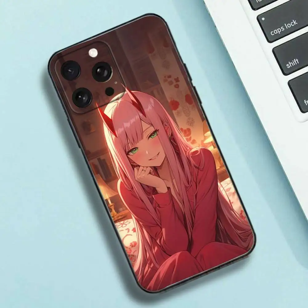حافظة هاتف Zero Two Anime لهاتف iPhone 16e,16,15,14,13,12,11,Pro,X,XS,Max,XR,Plus,غطاء أسود ناعم صغير
