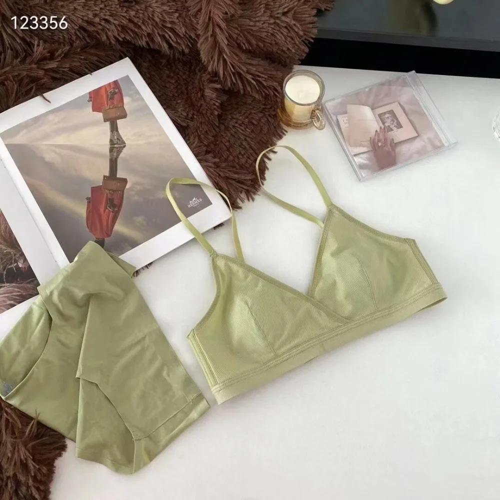 BANERDANNI French Minimalist Thin Triangle Cup Bra Set Wireless Solid Color Sexy Minimizer Comfort Teen Lingerie AB Cup 32-38AB