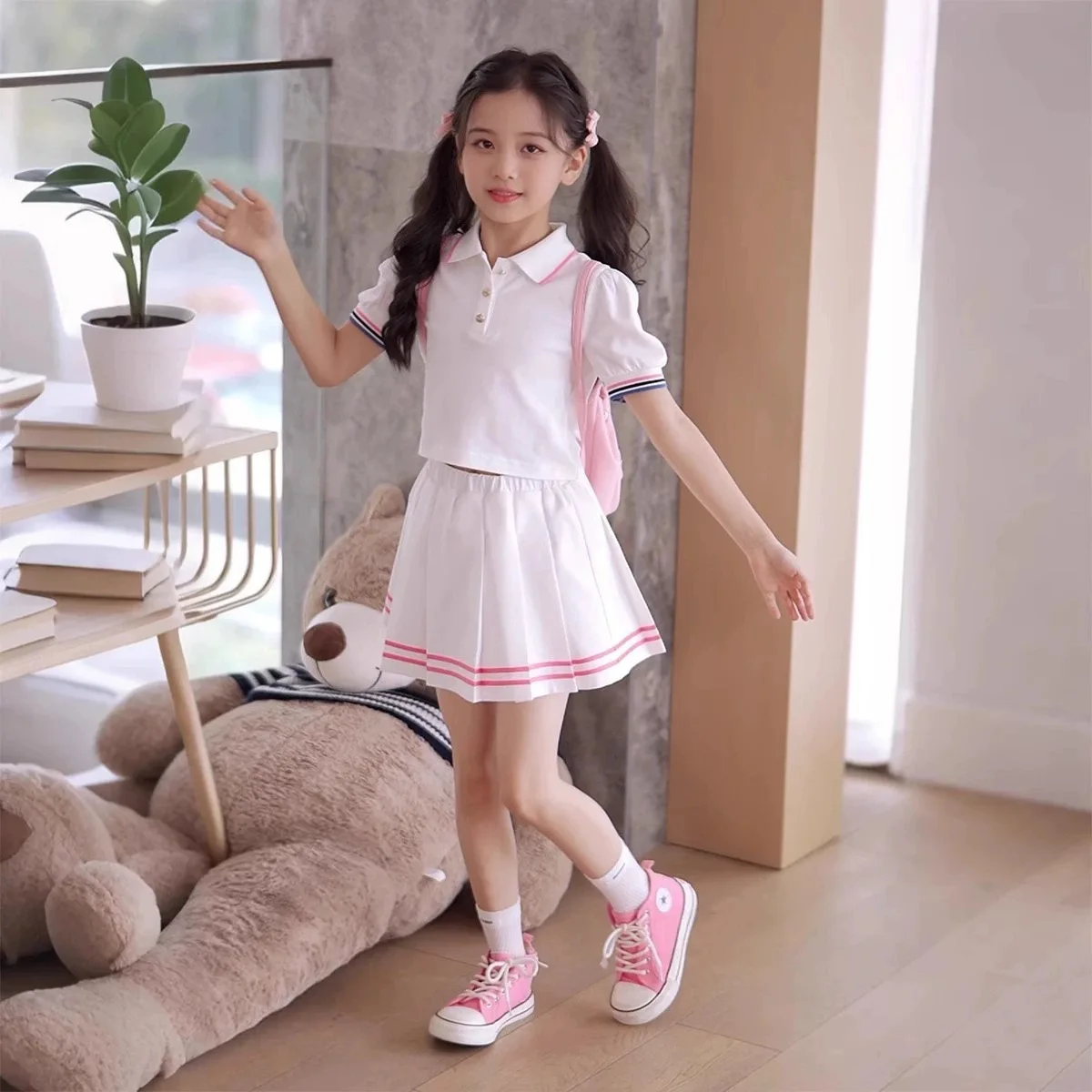 تي شيرت أبيض مخطط لربيع وصيف 2026 بدلة رياضية + شورت تنورة صغيرة بطيات للفتيات المراهقات 4 6 7 8 9 10 11 12 سنة #3