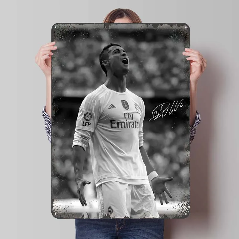 Ronaldo Metal Poster Custom Sport Tinplate Sign House Decor Accessories for Home Decor Metal Signs for Wall Art Decoration Retro