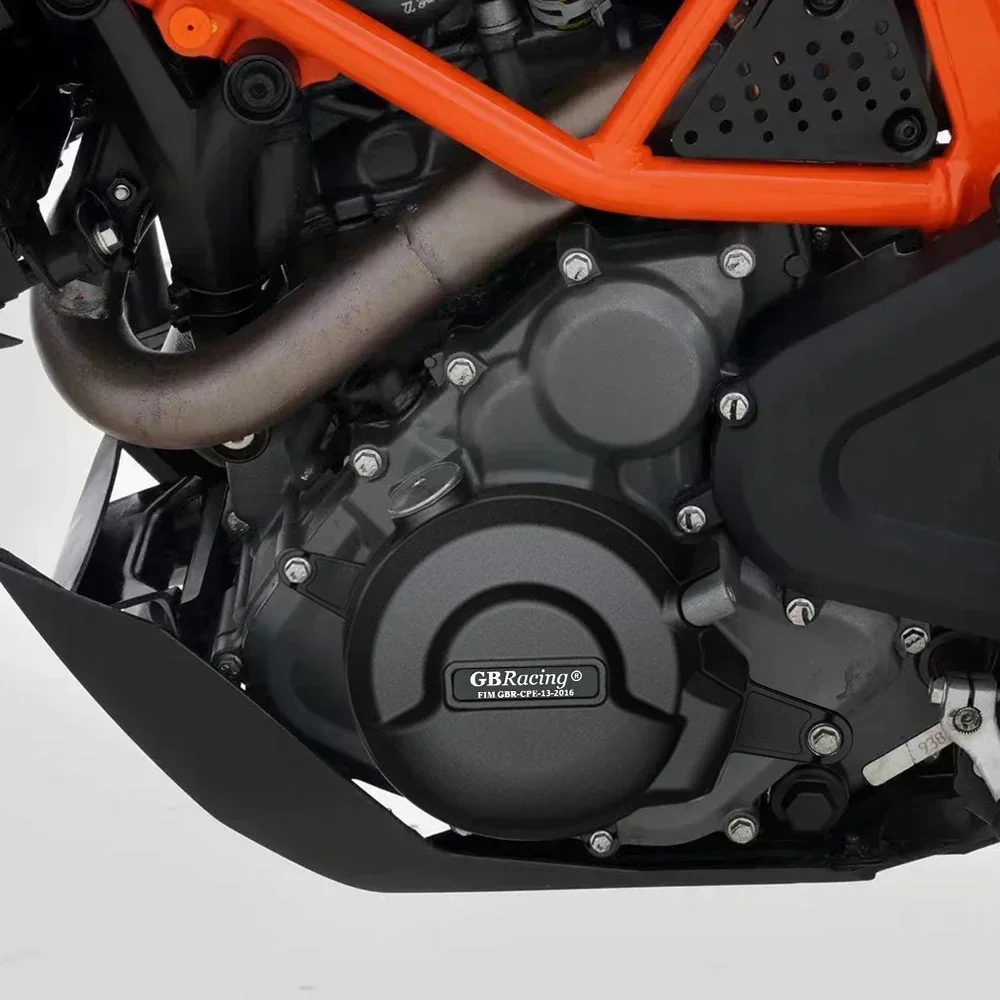 ل KTM RC 390 2022-2024 و 390 Duke 2022-2023 GBRacing غطاء المحرك حامي مجموعة