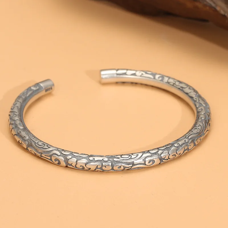 

Sterling silver S925 Thai silver men's creative Xiangyun classic opening bracelet generation retro distressed bracelet