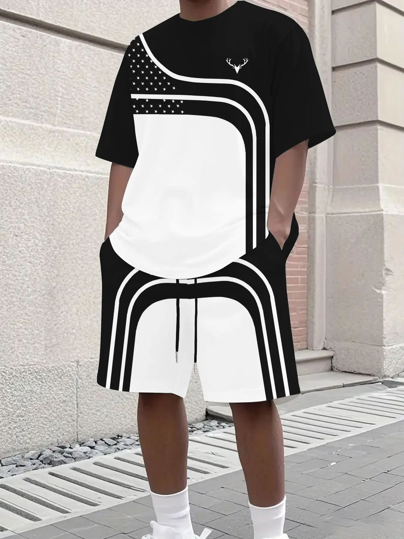 

2025 Summer Fashion Men's Stripe Printed Comfortable Breathable Round Neck T-shirt Shorts Set Outdoor High Street Clothing