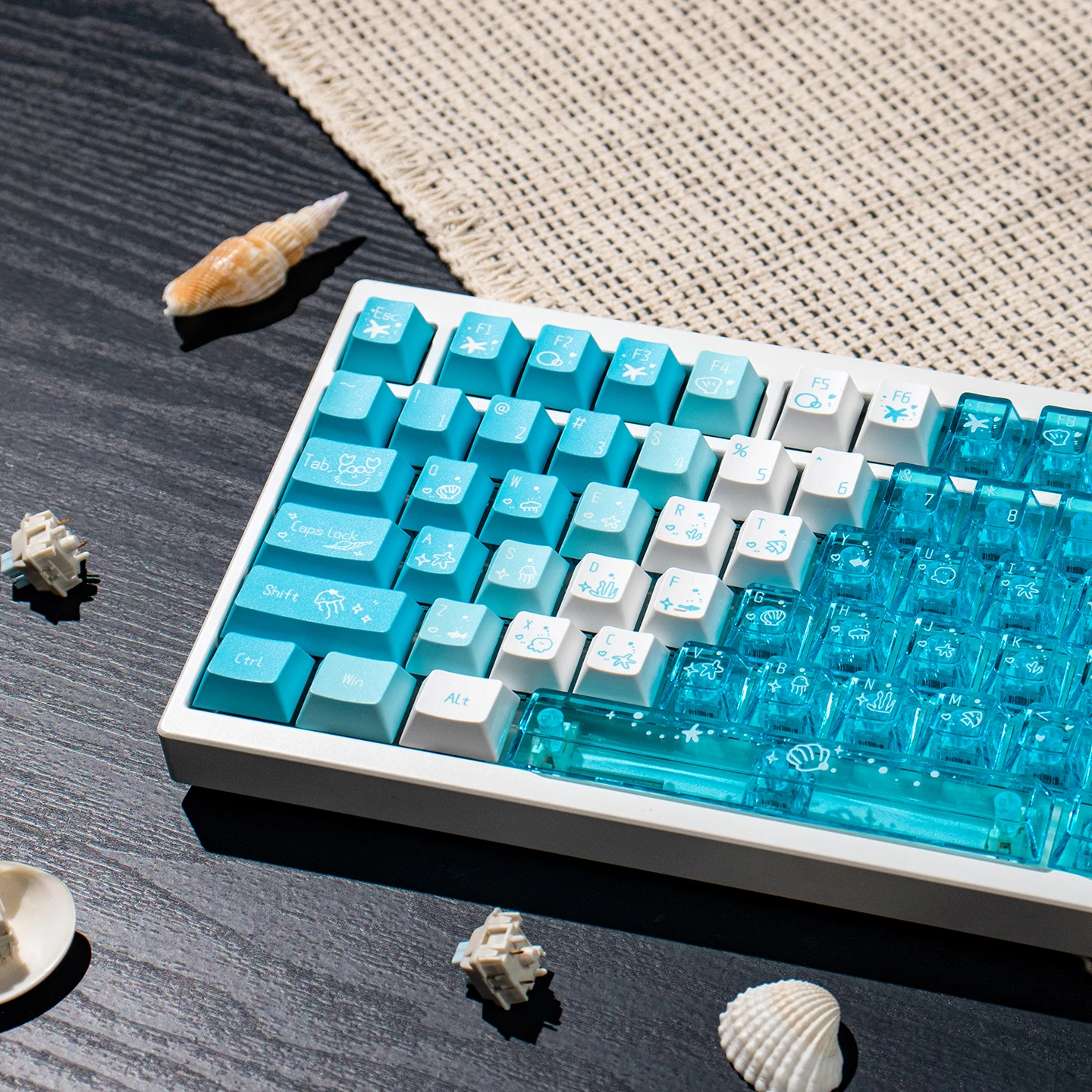 

Blue Crystal Clear keycaps 150 keys Cherry Profile PC+PBT Transparent Keycaps UV pad print For MX Switches Mechanical Keyboard