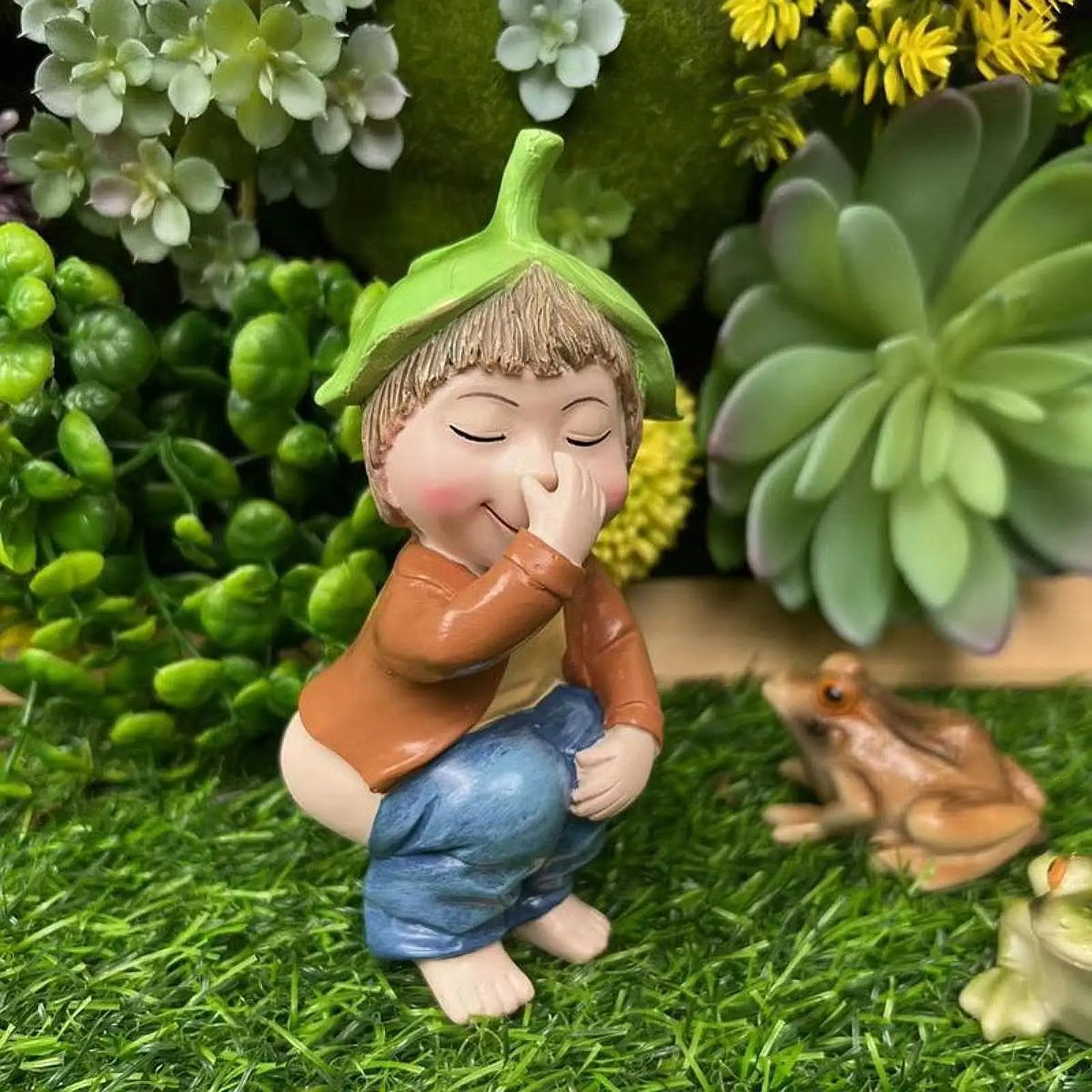 Pooping Boy Mini Figurine Resin Statue Creative Sturdy Unique Collectible Fun Decorative Pot Edge Ornament for Garden Desk