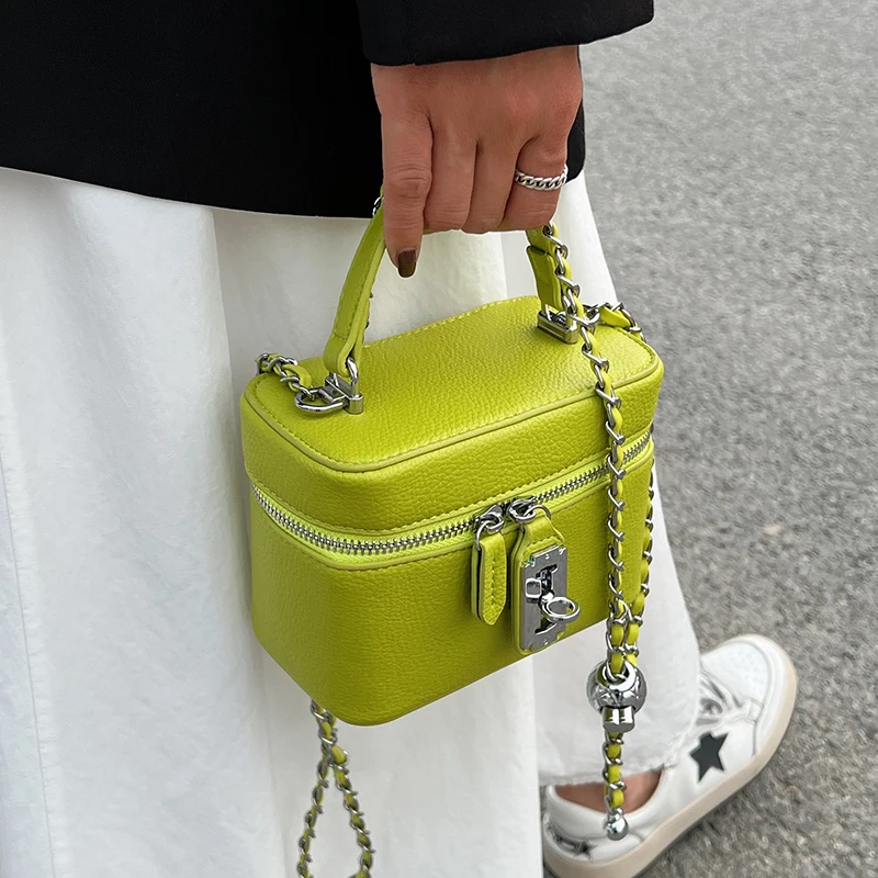 Damskie kwadratowe torebki 2026 letnia moda łańcuszki torebki crossbody teksturowana torebka na ramię z PU elegancka szykowna mini torebka na telefon komórkowy