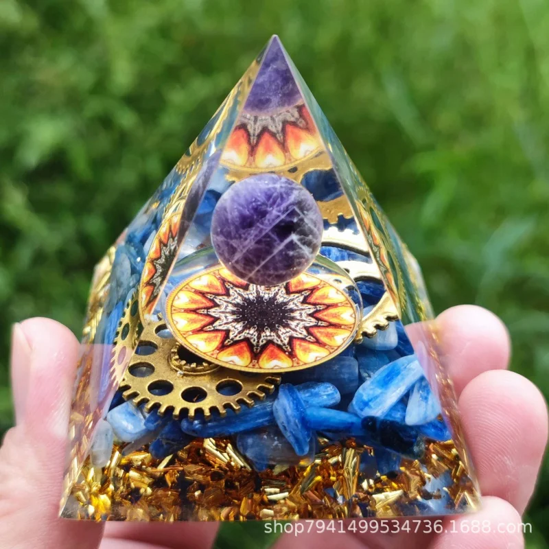 

Ogen Energy Crystal Ball Gravel Pyramid Home Crafts Resin Decorations Desktop Decoration Dream Come True