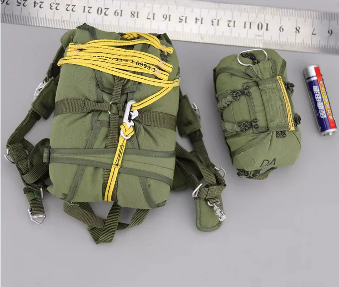 

Soldier Story 1/6 SS 089 82 Parachute Pack Model