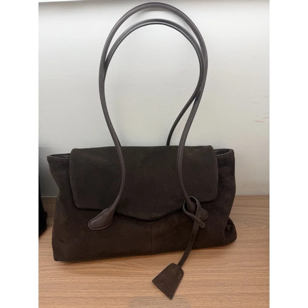 Autumn and Winter New Simple Fashion Niche Design Women's Bag Underarm Genuine Leather Women's Black Texture Unique Versatile