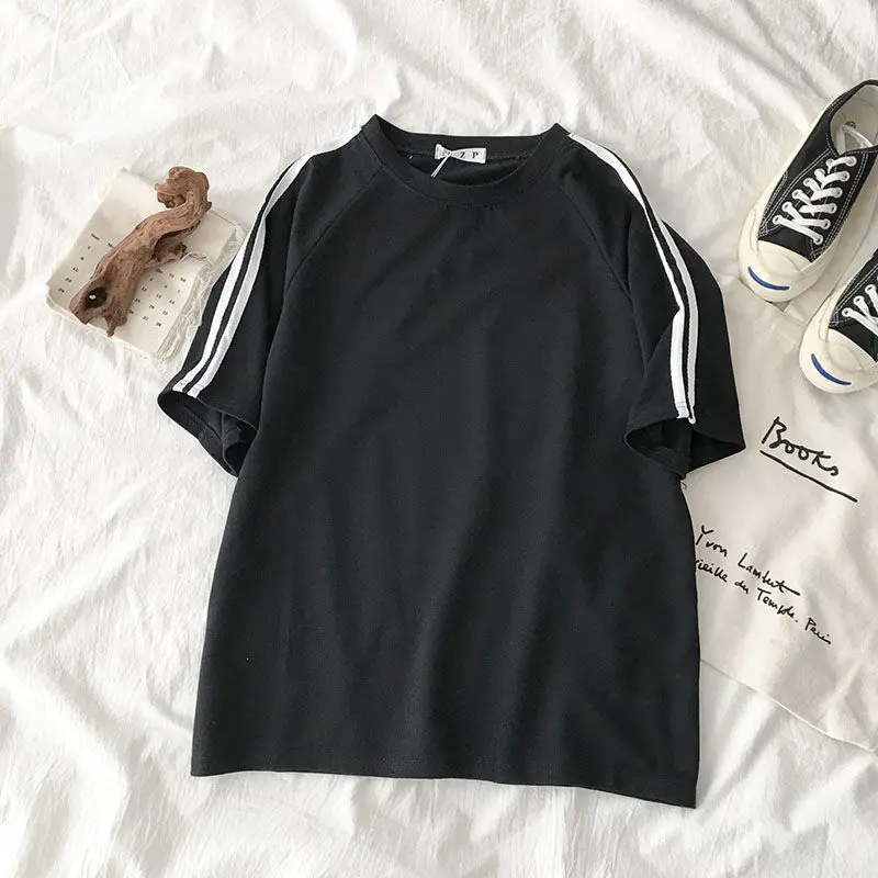 Two-piece Women\'s Sportswear Short-sleeved Shorts Sports Suit Female Girls Loose Running Leisure Suit Summer 2 Piece Outfit