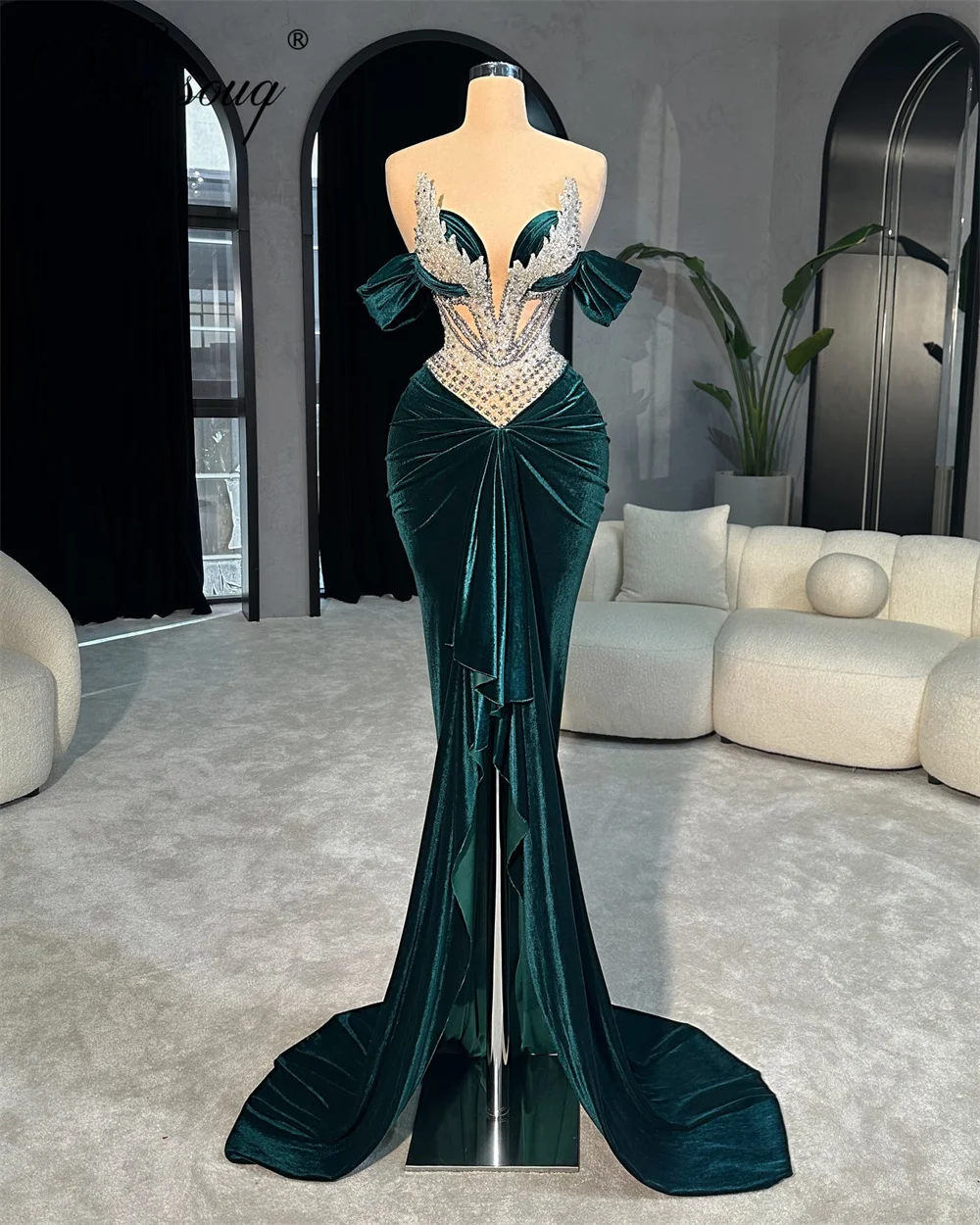 Velvet Green Mermaid Evening Dresses Dubai Design Beaded Off Shoulder Wedding Party Dress Customized Robes Cocktail Prom Dress