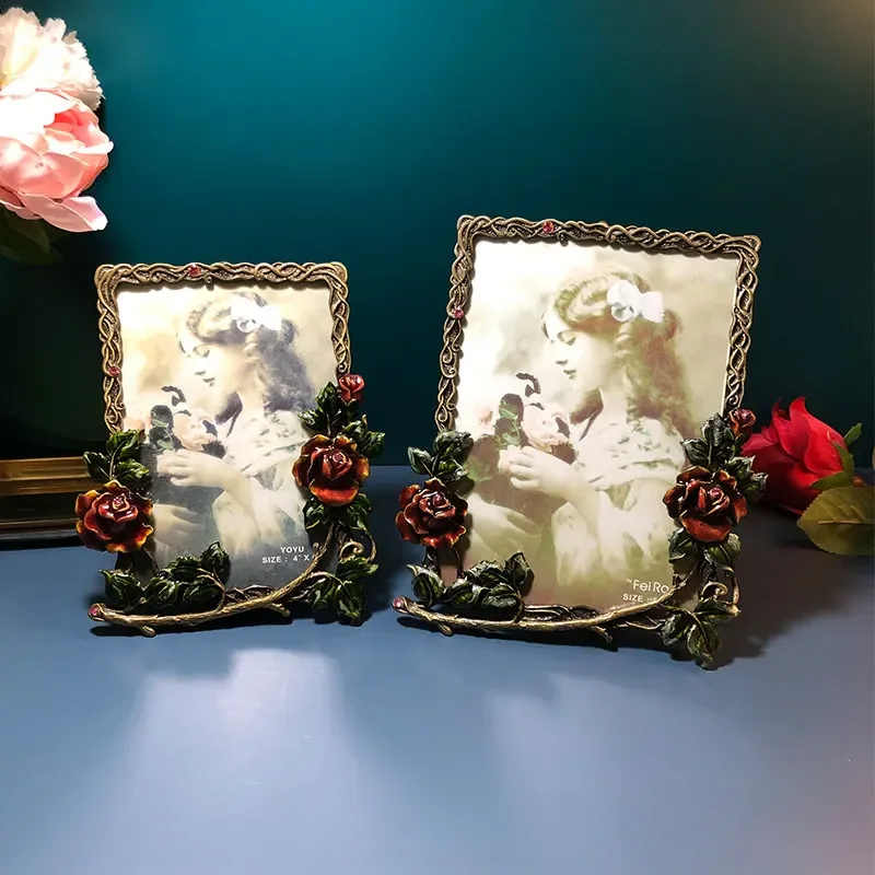 Modern 6 Inch/7 Inch Red Rose Metal Photo Frame Wedding Photo Family Portrait Bedside Table Desktop Ornaments Home Decorations