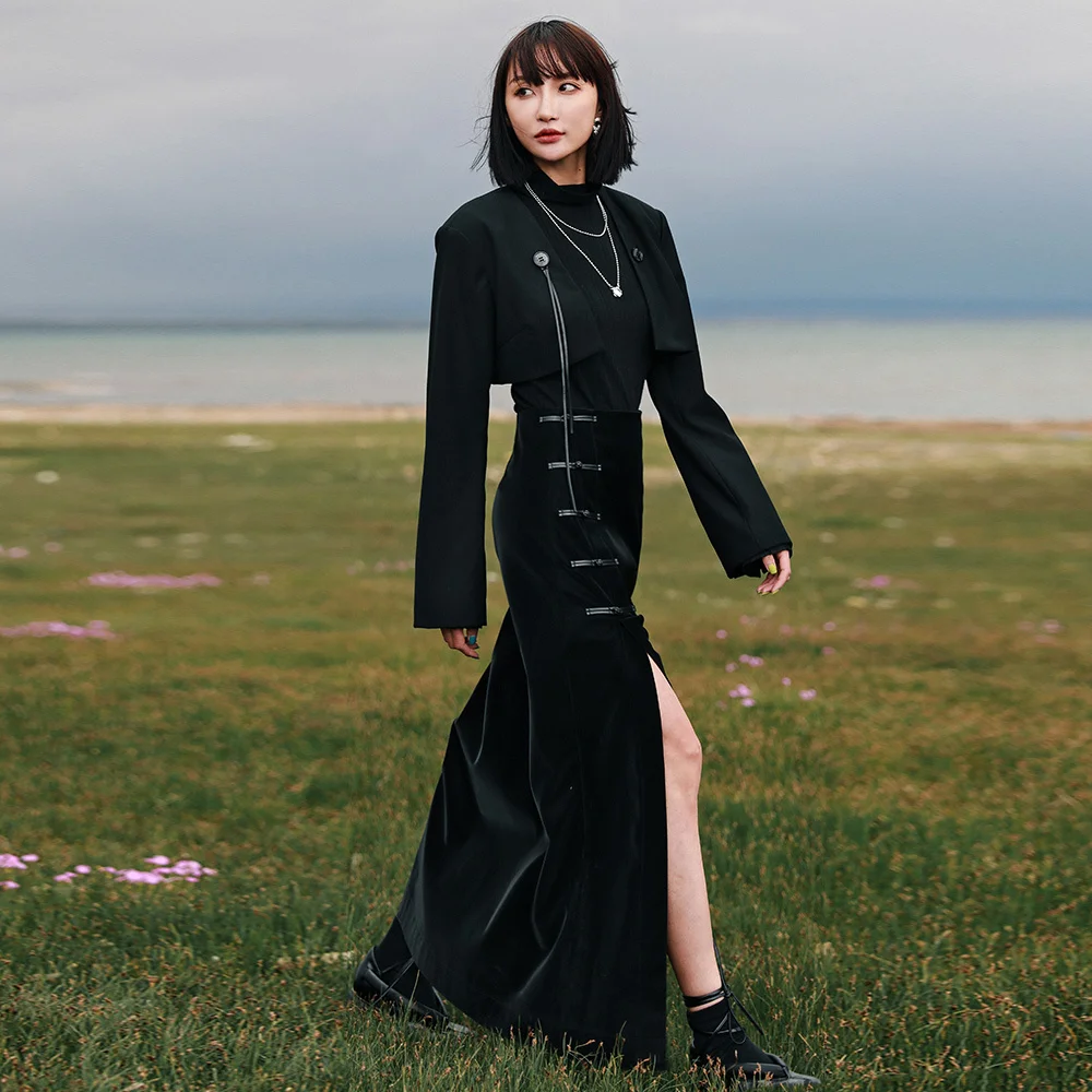 UMI MAO Dark Style Black Leather Pan Button Slit Drop Dress Women's 2023 Spring Dress New Skirts High Waist Leather Skirt