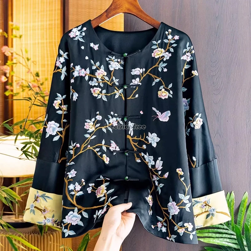 2024 butterfly embroidery short coat for women autumn new chinese round collar disc buckle loose tang suit top t001