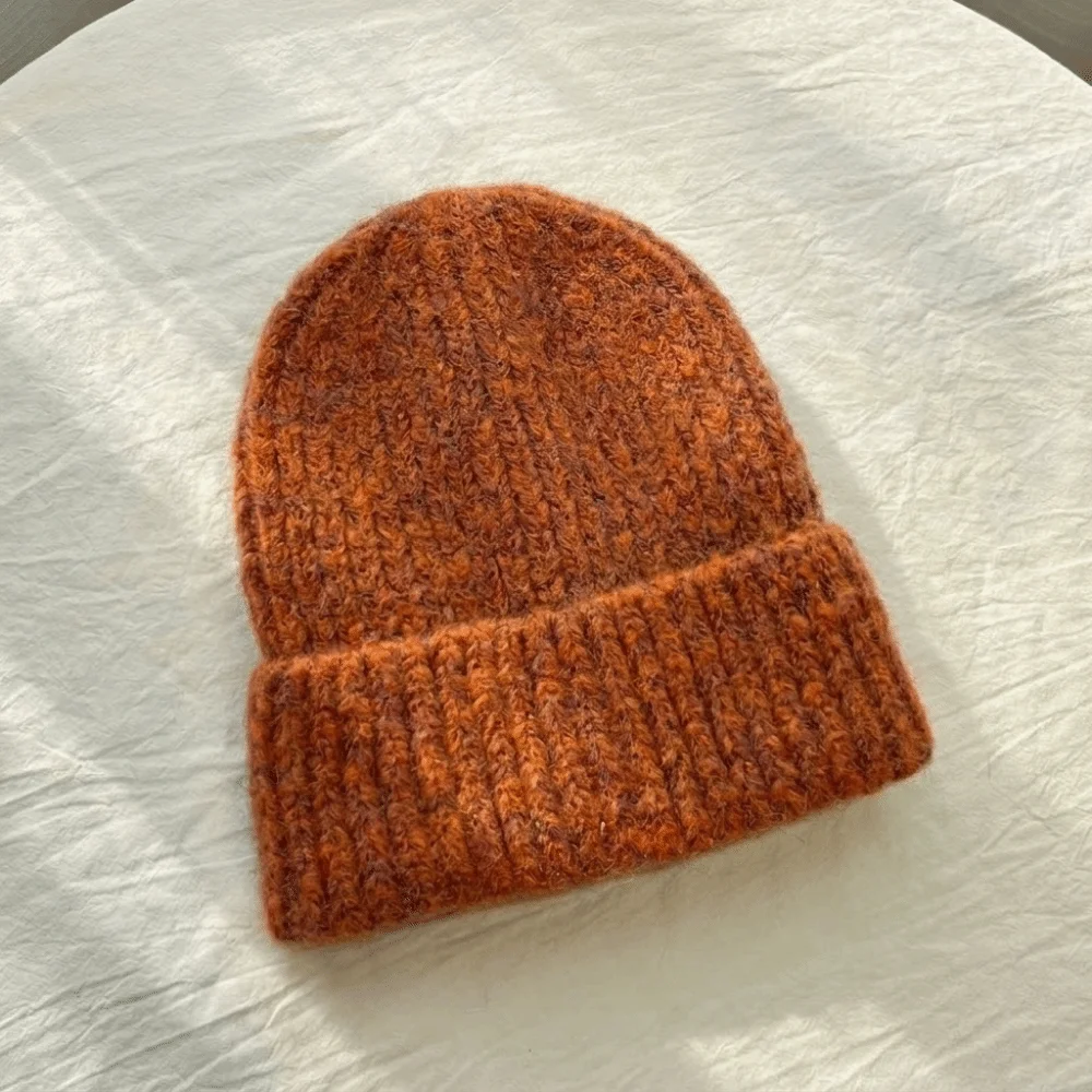 Retro-Mütze mit gemischten Farben und Streifen, hält warm, weiche Strickmütze, verdickte thermische Warmmütze für den Alltag. – Detail 8