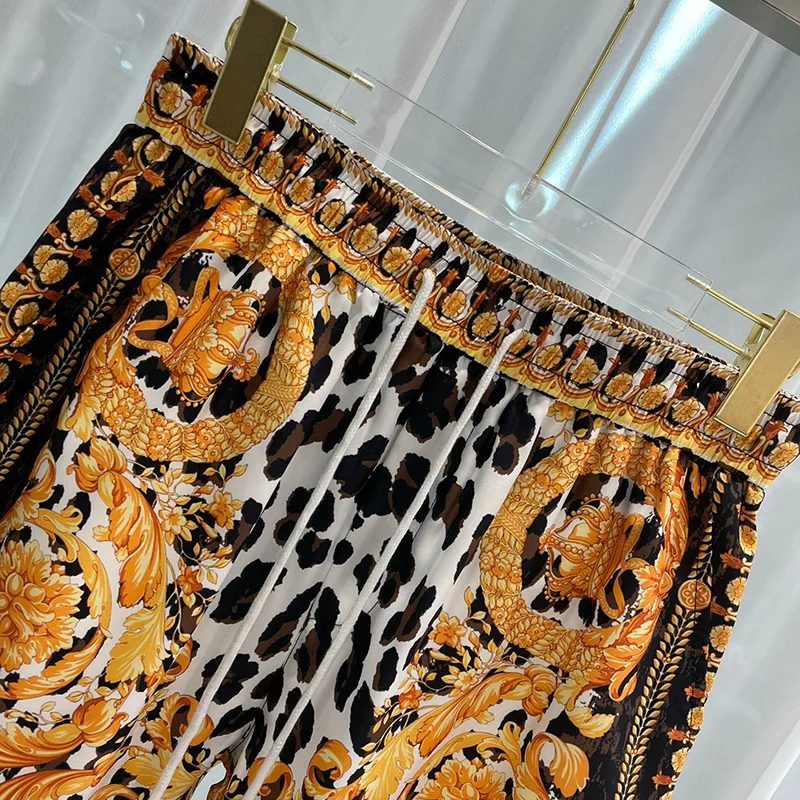 Leopard print shorts Men\'s fashion hip hop shorts Summer men\'s casual shorts Loose streetwear sweatpants Punk cool youth