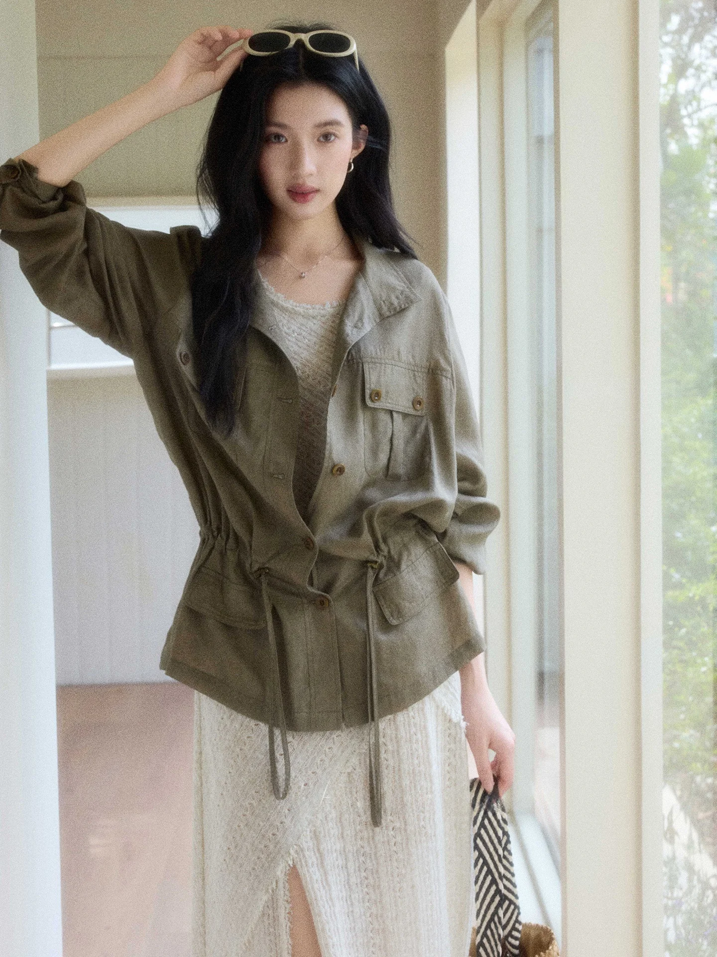 

Новая женская свободная рубашка-пальто из шелка и льна в стиле ретро, повседневная верхняя одежда с длинными рукавами на пуговицах