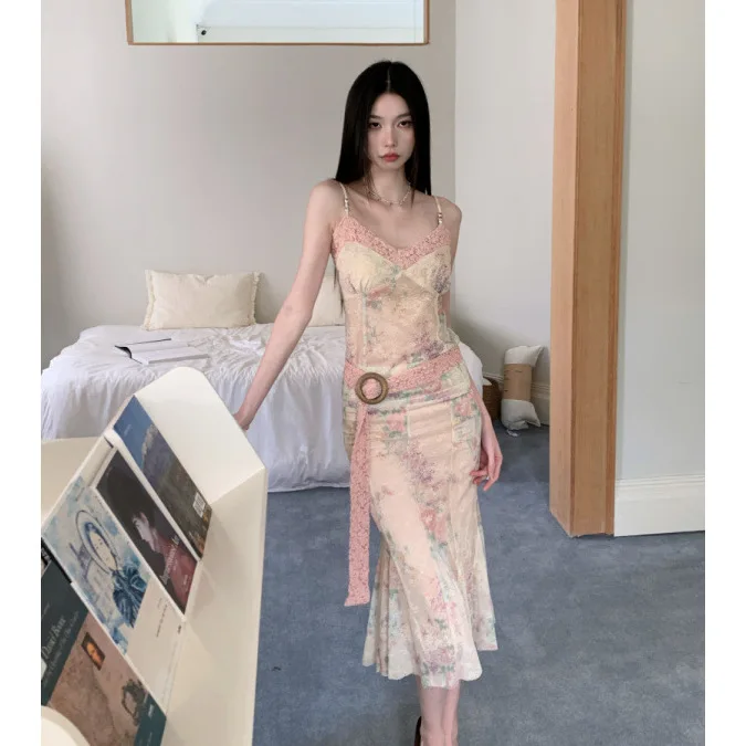 

Two-piece Women's Dress Set Sweet Floral Lace Spliced Sleeveless Vest+High-waist Pleated Midi Fishtail Skirt Party Evening Gown