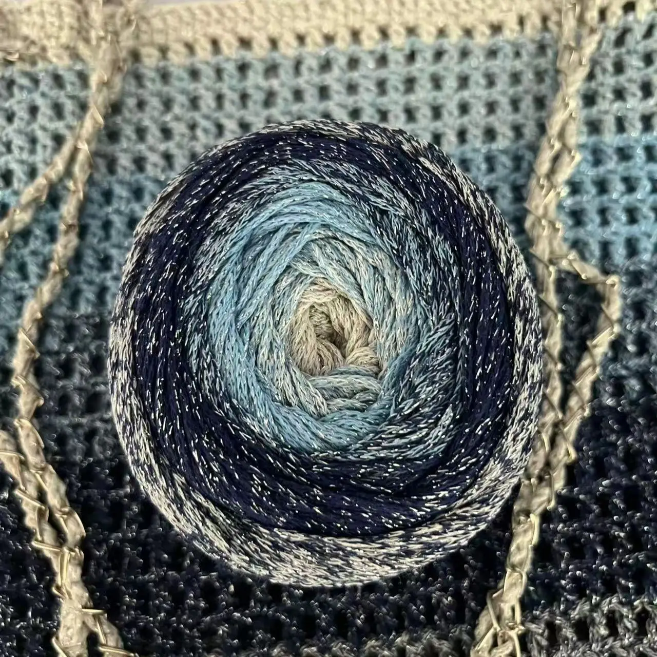 

1.5mm Silver Sparkling Gradual Change Cake Thread Yarn, 200g Hollow Cotton Bag Special Thread Weaving DIY Knitting Crocheting