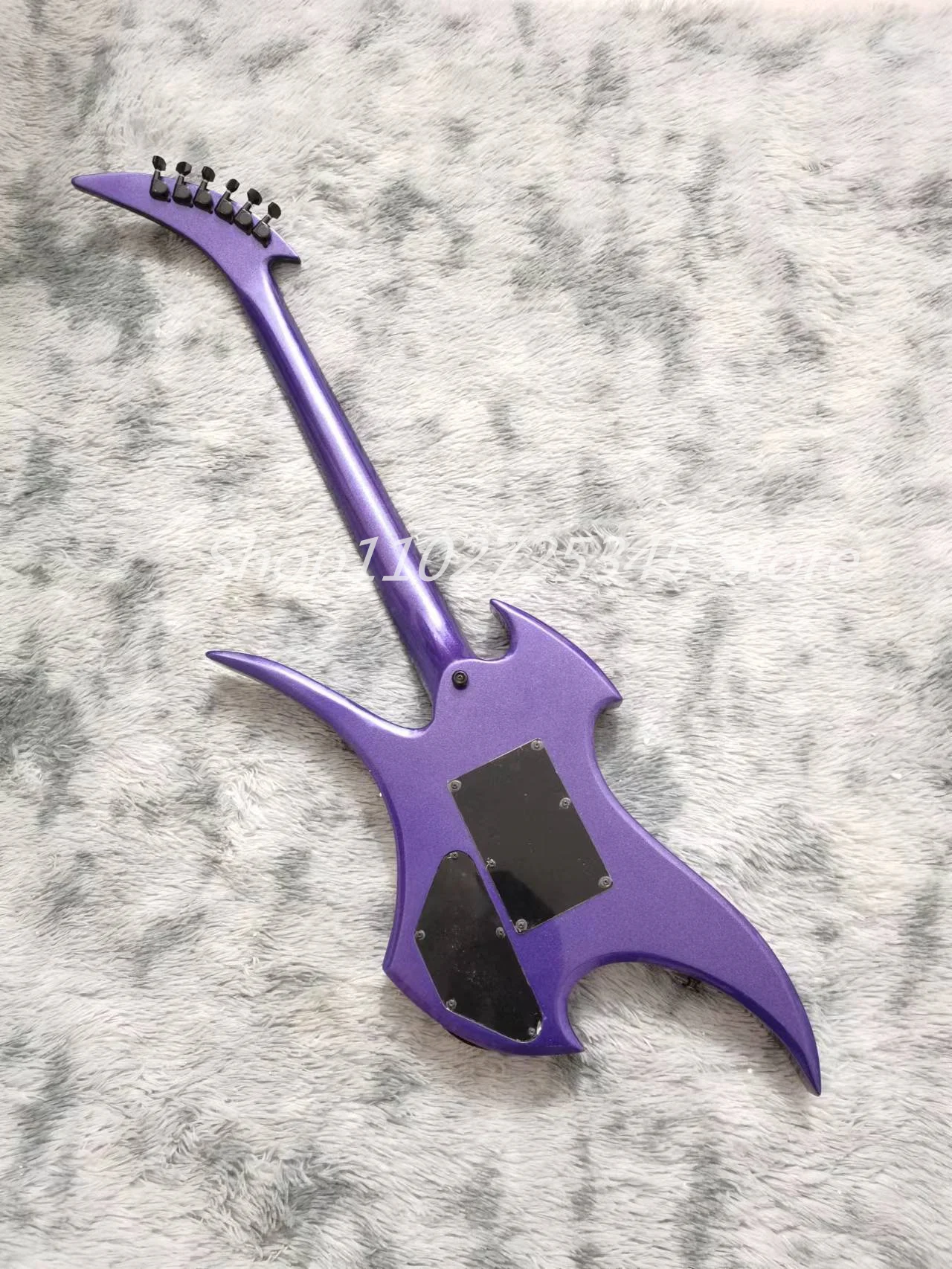 6-string skull electric guitar, metal purple paint, rosewood fingerboard, black accessories, tremolo system, shipping cost to be