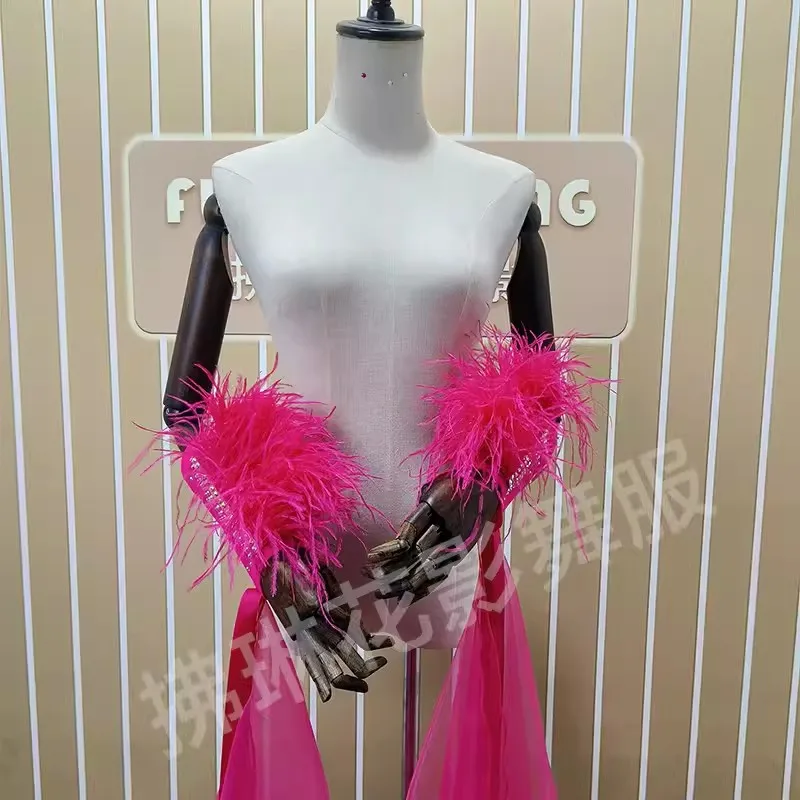 2024 New Ballroom Latin Dance Dress Ostrich Feather Hand Flutter Modern Accessories Arm Sleeves Waltz Performance Costume Cuffs