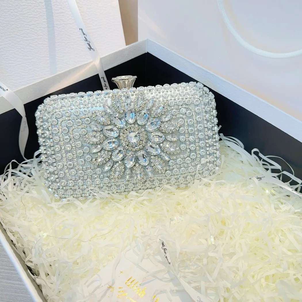 

Rhinestone Diamond Adorned Clutch Bag for Women, Stylish Portable Messenger Purse, Perfect for Evening Dresses and Banquets